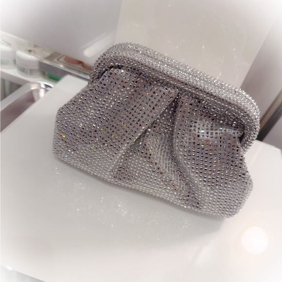 Elegant Silver Crystal Embellished Clutch Bag